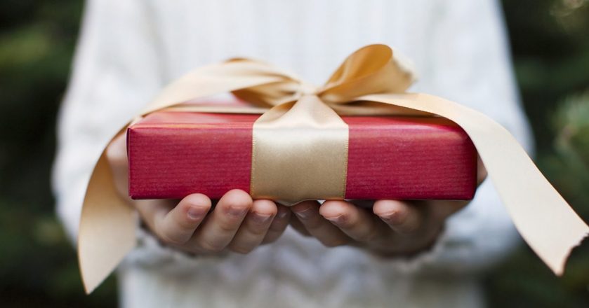 Что подарить папе в День Рождения? ТОП-10 лучших подарков отцу