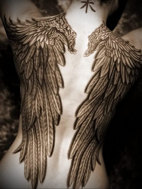 Ангельские крылья во всю спину
